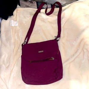 Burgundy baggillini cross body purse